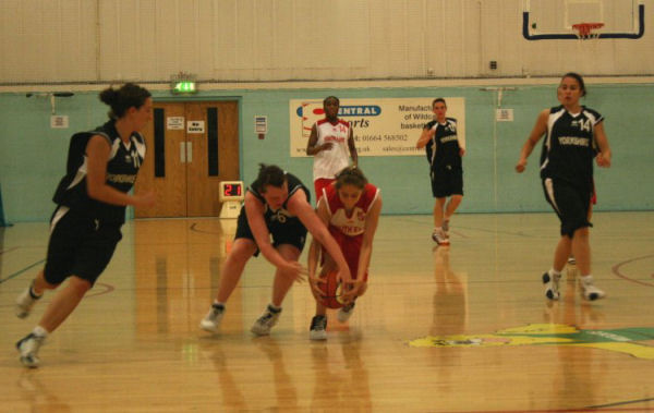 Yorkshire U17 Girls 2009 v South East